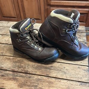 LaCrosse Woman's Hiking Boots. Size 7 M.